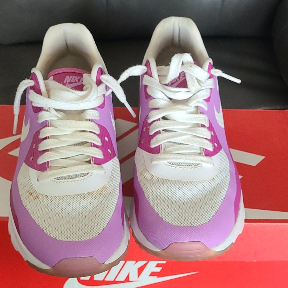 Pink air max